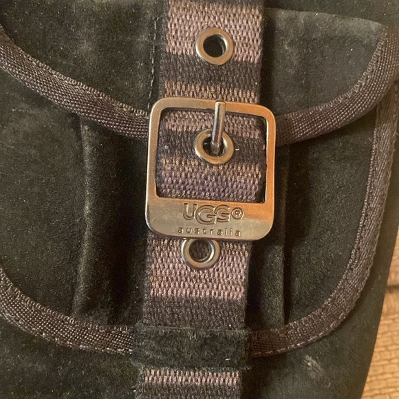 UUG Cargo boots size 6 $50 - Picture 3 of 5